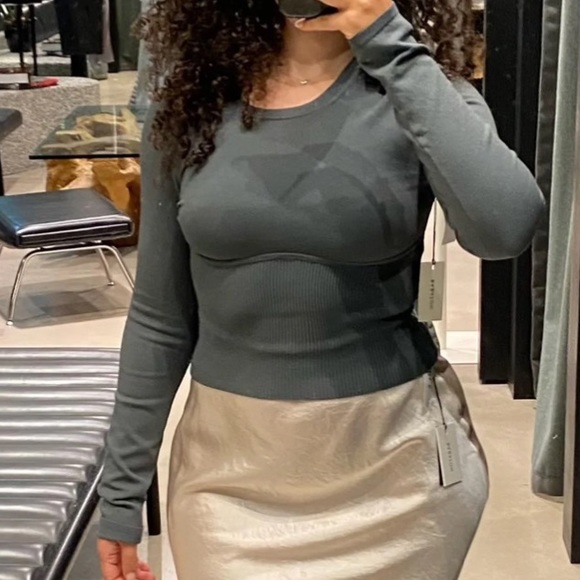 Aritzia Babaton Sculpt Knit Empire Longsleeve Sweater (Smokey Emerald Green) - Picture 3 of 4